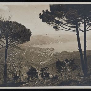 Aurél Stein's black-and-white postcard to Zoltán Felvinczi Takács from Portofino Vetta, the Levantine Riviera (Riviera di Levante) to Budapest