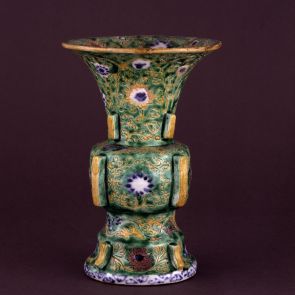 Gu-shaped vase