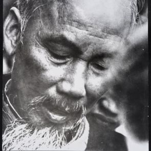 Közeli protré Ho Si Minhről (Ho Chi Minh) - Észak-Vietnám