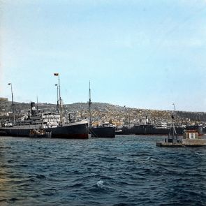 Gőzhajók az İzmiri-öbölben