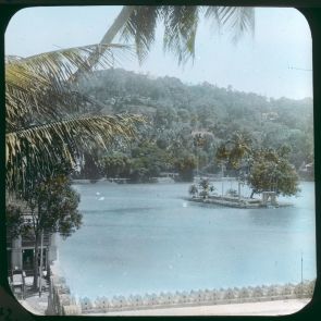 The sacred lake in Kandy