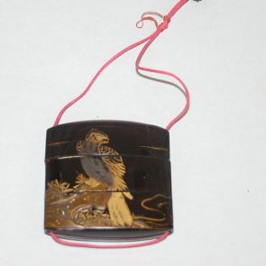 Inrō, decorated with an eagle perched on a tree
