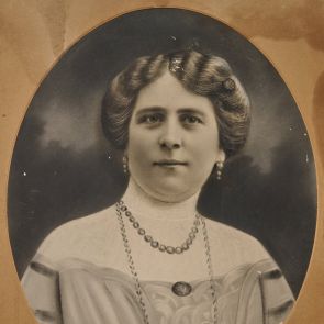 Dessewffy Flóra édesanyjának portréja