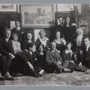 Családi csoportkép Budapesten