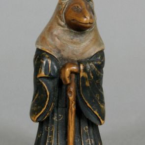 Fox (fairy) disguised as a nun or wandering monk