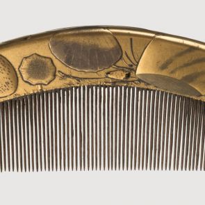 Ornamental comb (sashi-gushi)
