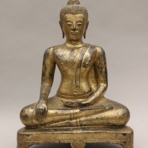 Sitting Buddha - Buddha subduing Mara