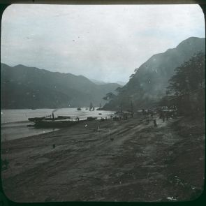 A Gyöngy folyó szorosa Hau-lik mellett
