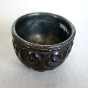 Cup with guri ornaments