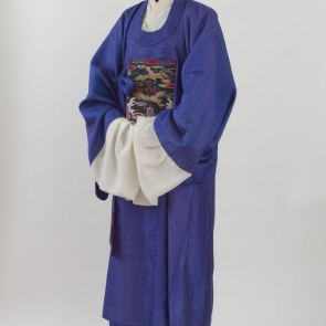 Traditional bridegroom's attire (gwanbok)