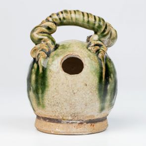 Limepot with twisted handle