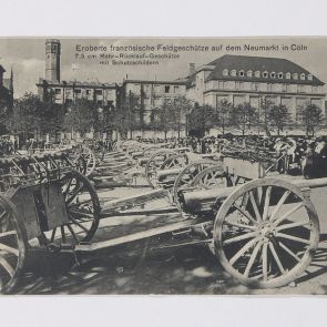 Hermine Fridetzky's postcard to Ferenc Hopp from Köln, with cannons in the picture