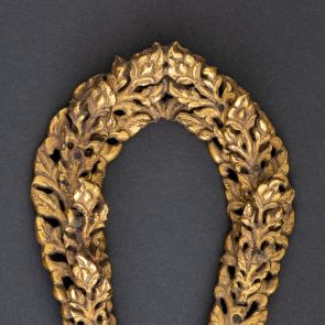 fFagment of a statue's glory