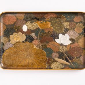 Lacquerware tray decorated with depictions of lotus leaves and lotus flowers