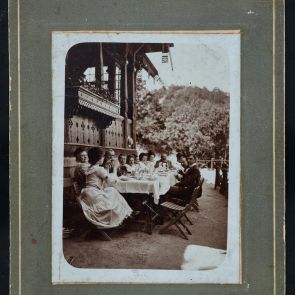 Szinell János Károly és családja